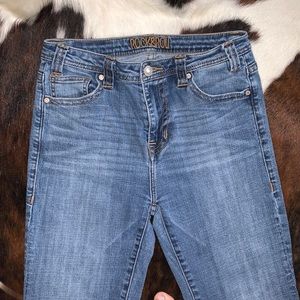 Cute Rock & Roll Denim jeans! Size 28 with flare leg and high rise.